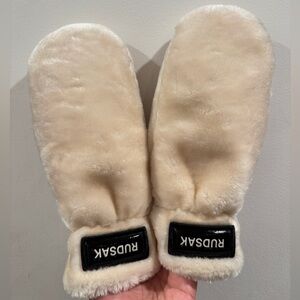 RUDSAK Faux Fur Mittens